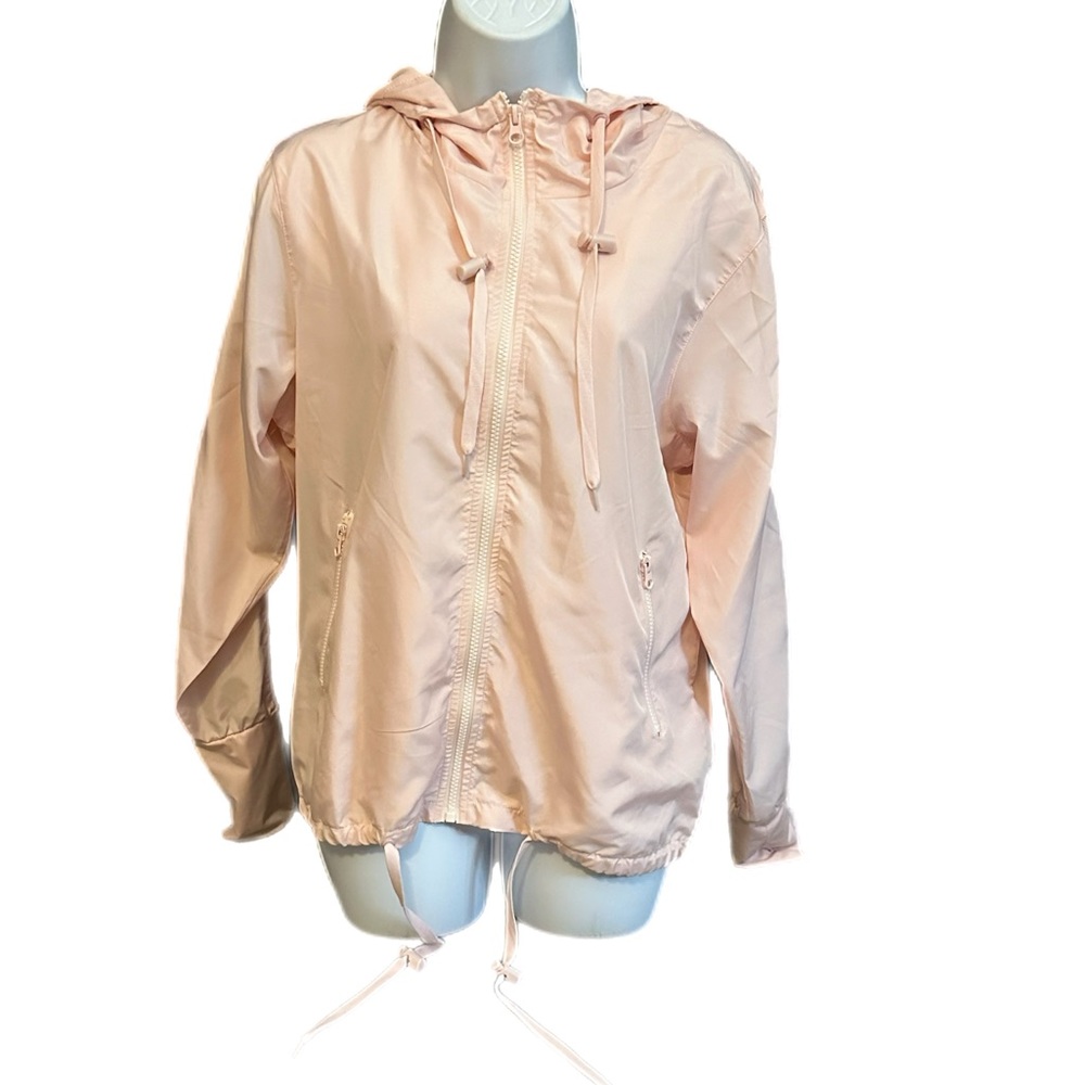 Zyia Active light jacket w/thumb holes